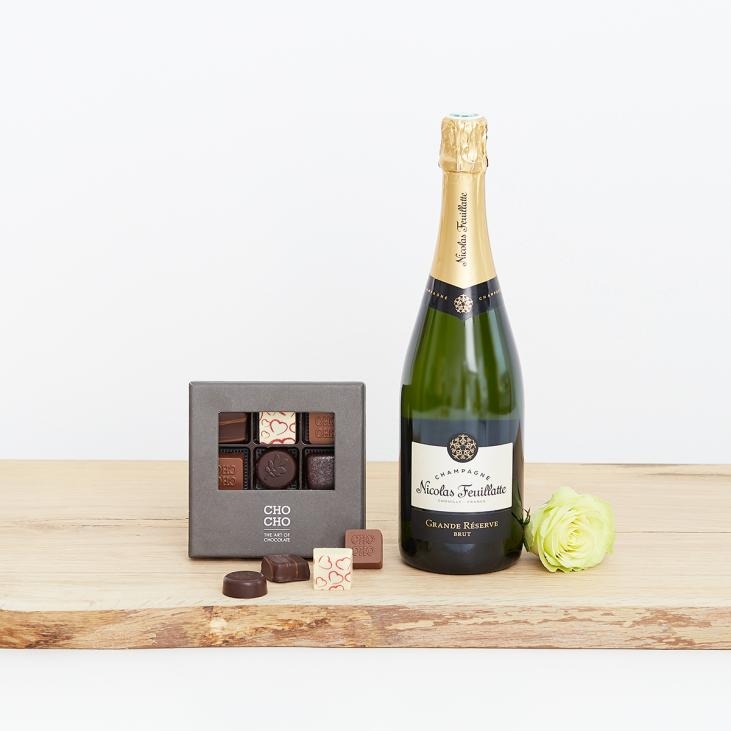 Nicolas Feuillatte, Selection Brut, champagne with CHO CHO 9 pcs.
