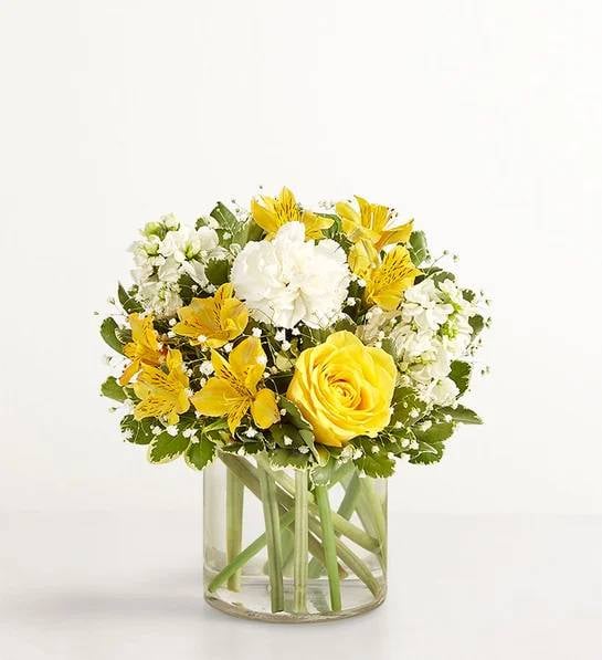 Yellow & White Delight™ Bouquet (Small)