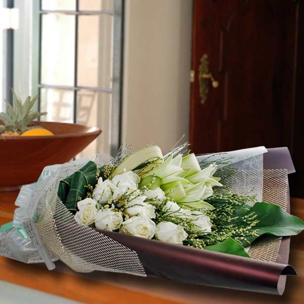 3 White Lilies And  12 Roses Hand Bouquet