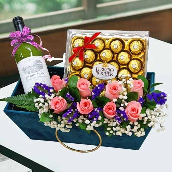White Wine & 8 Peach Roses With Chocolates