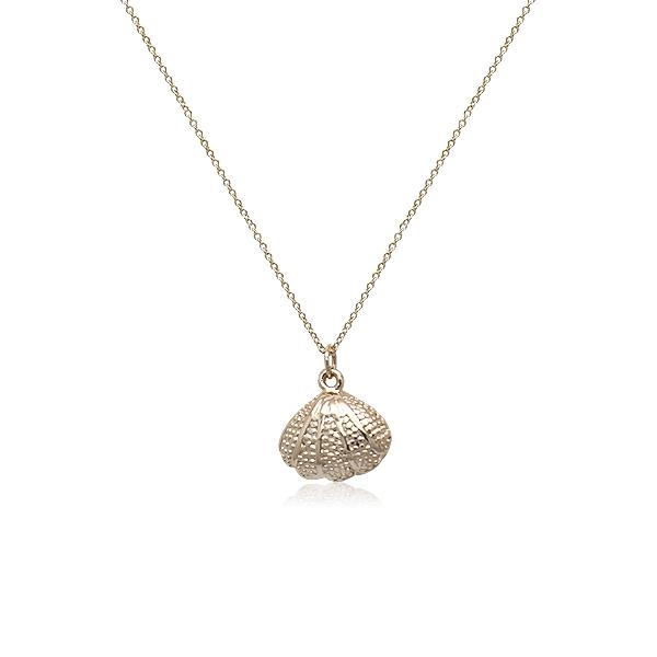 Shell Pendant Necklace