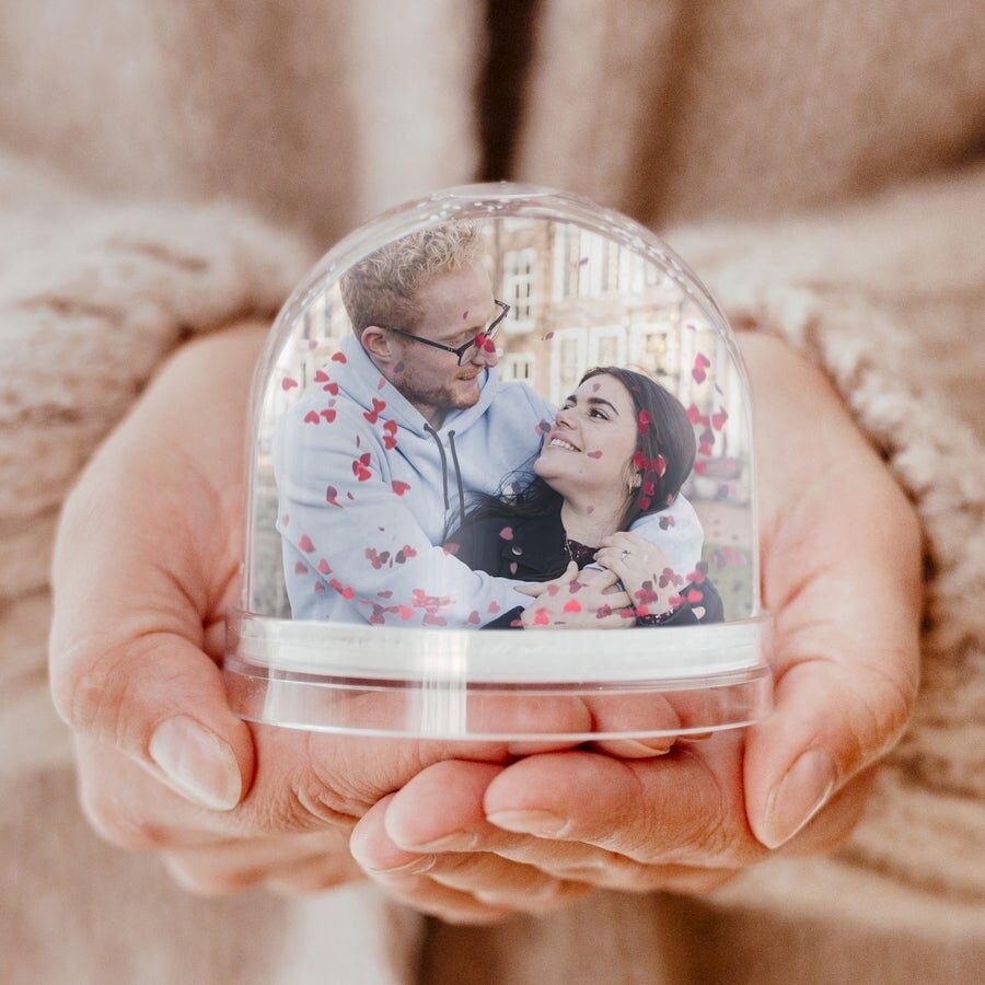Snow globe with photo or text