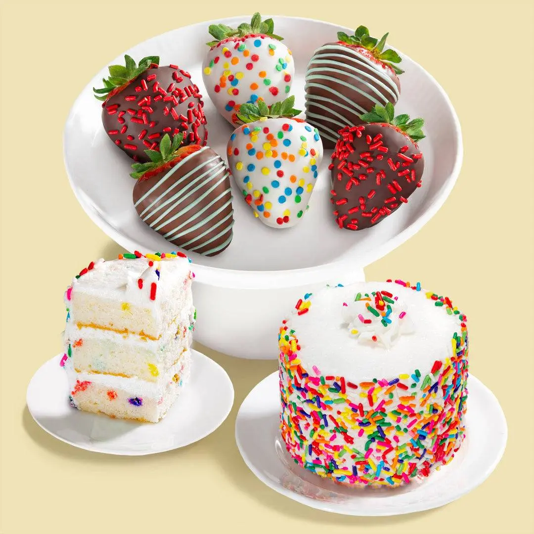 Happy Birthday Dipped Strawberries with Petite Birthday Cake - 6ct