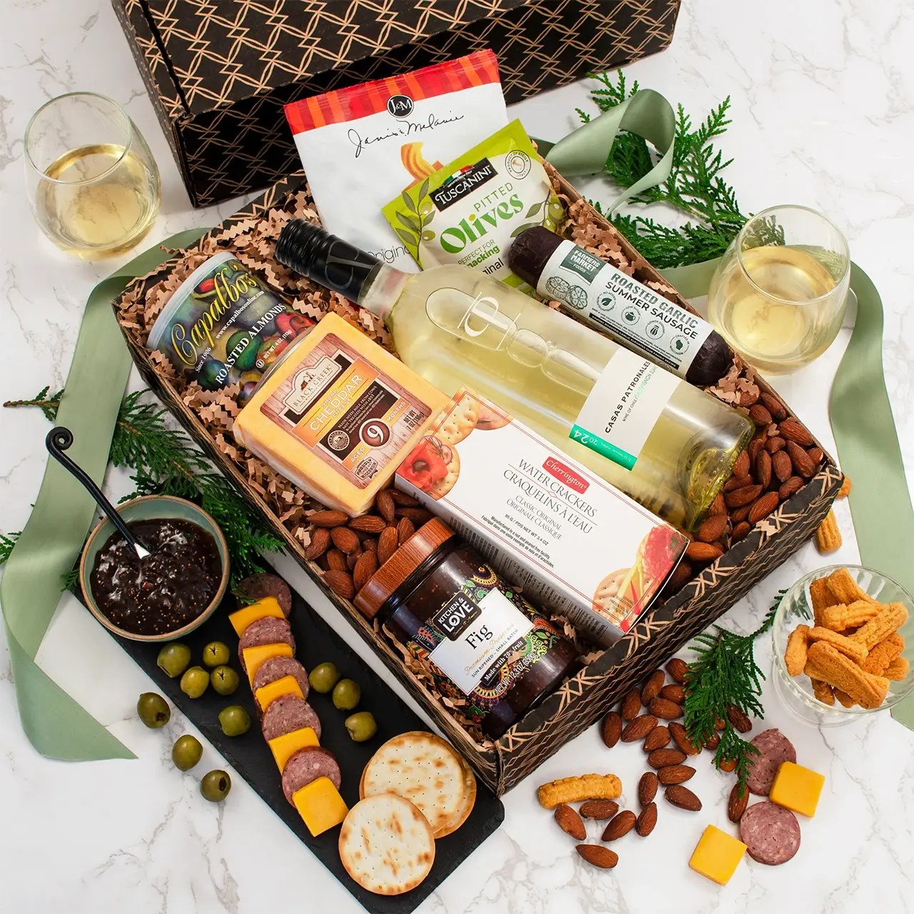 White Wine, Cheese & Crackers Classic Collection Gift Box