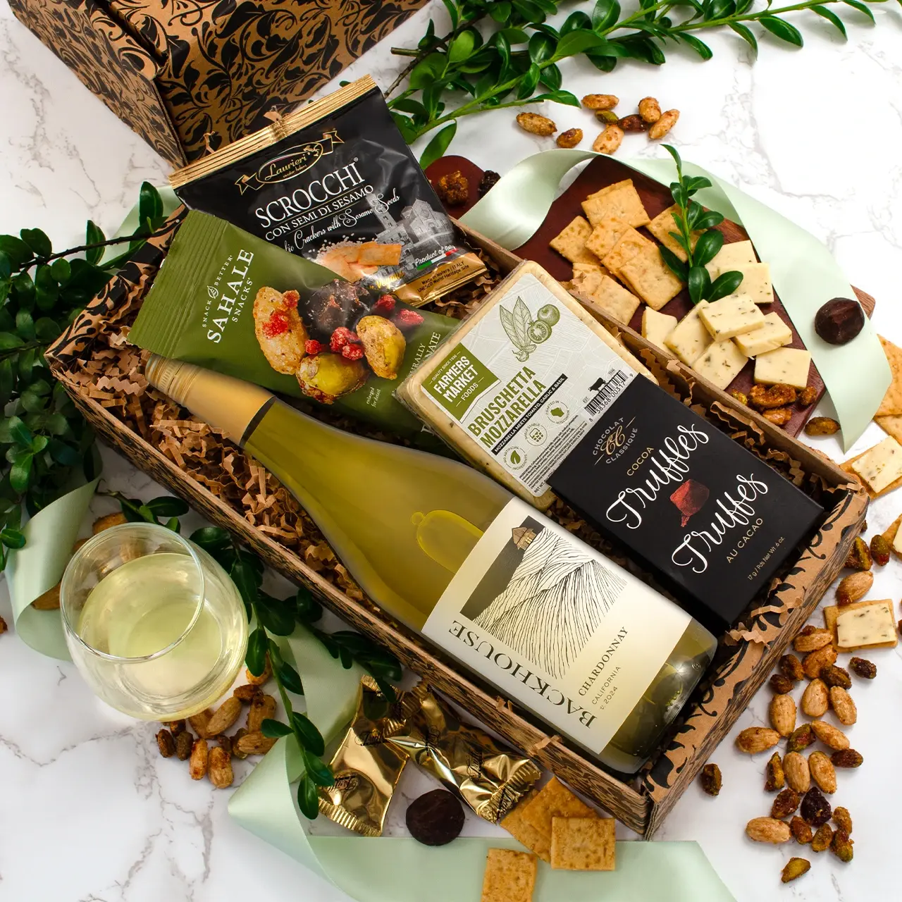 White Wine & Snax Gift Box