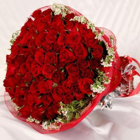 100 Red Roses Bouquet