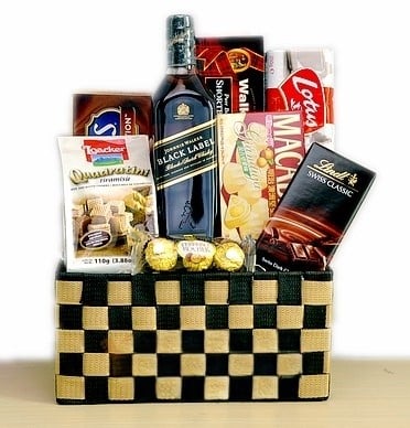 Johnnie Walker Black Gift Basket