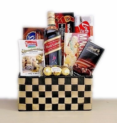 Johnnie Walker Red Label and Gourmet Basket