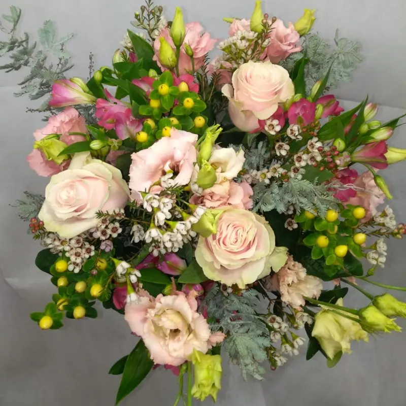 A game of green and pink colours