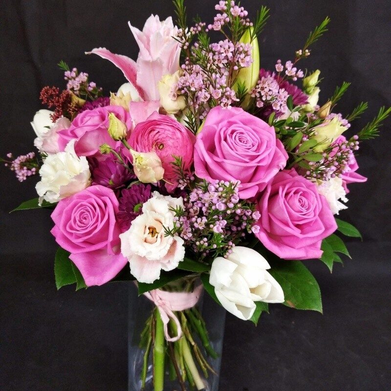 Bouquet with pink roses (Compact)