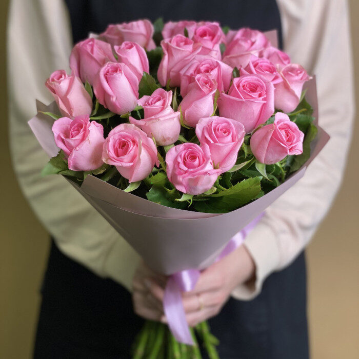 25 Pink Roses Bouquet