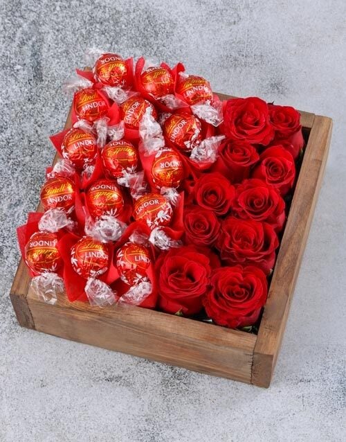 Rose And Lindt Love Crate