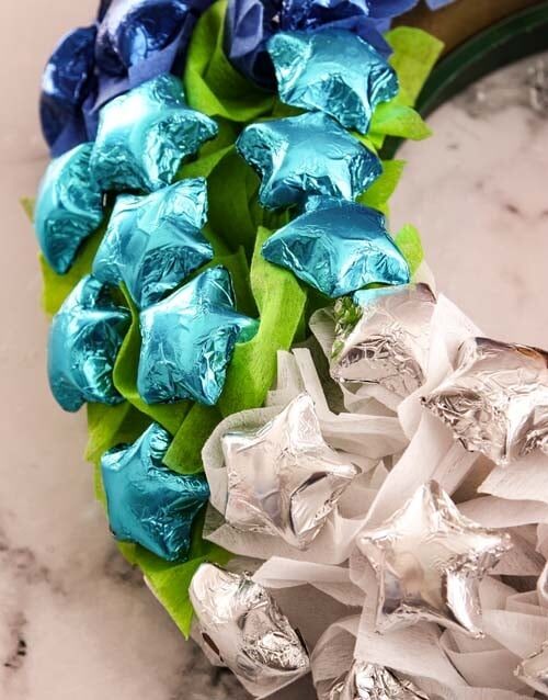 Rainbow Chocolate Wreath (Standard)