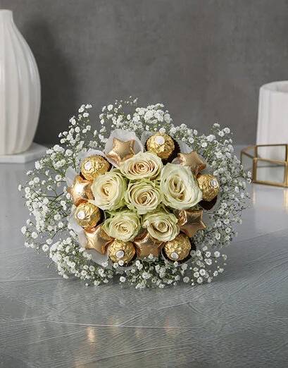 Roses And Edible Gold Bouquet (Standard)