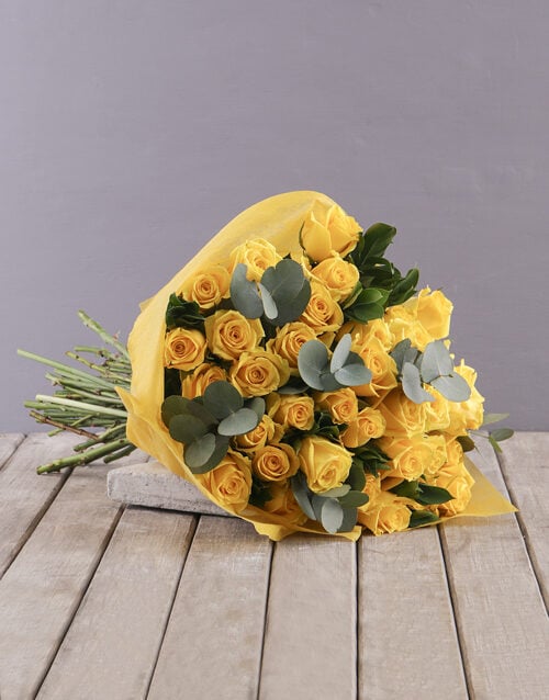 Yellow Roses Bouquet (12 Roses)