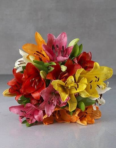 Lilies In Craft Paper (Medium)