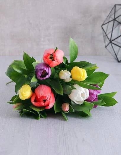Happiness Tulip Bouquet (10 Tulips)