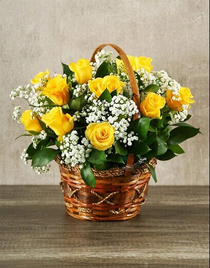 Woven Basket of Yellow Roses (12 Roses)