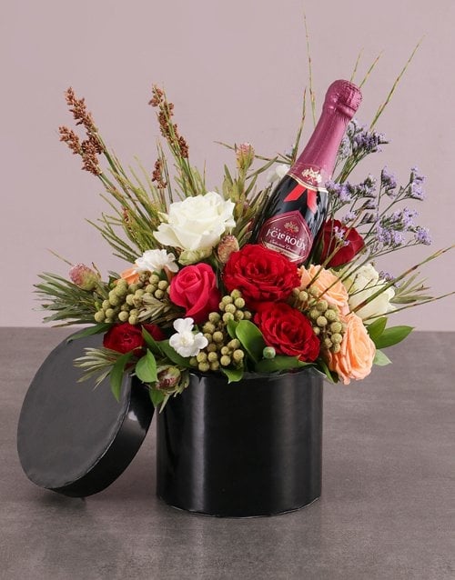 Champagne And Roses In Hatbox