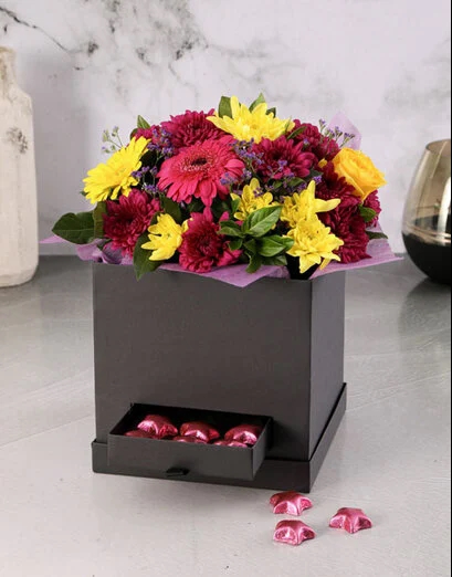 Whimsy Wink Mixed Flower Arrangement