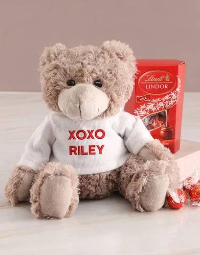 Personalised XOXO Teddy And Lindt Hamper