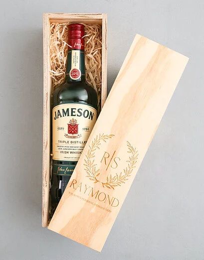 Personalised Wreath Jameson Crate