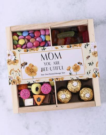 Personalised Floral Bee Mom Sweet Tray (4PC)