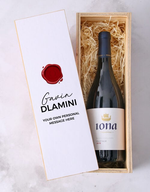 Personalised Iona Regal Wine Crate (SAUV BLANC)