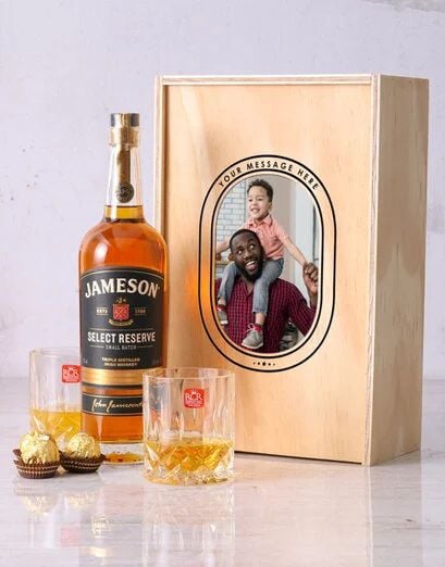 Personalised Vintage Frame Whiskey Crate (Standard)