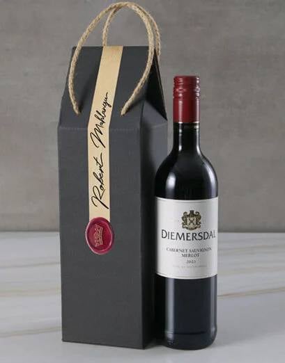 Personalised Vintage Wine String Carrier
