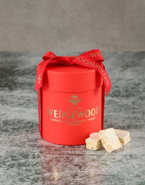 Bubbly And Cuddles Red Nougat Hatbox (STANDARD)