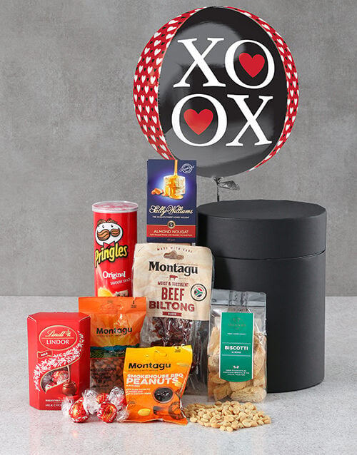 XOXO Snack Attack Balloon Hat Box (Standard)