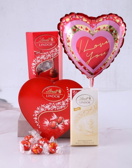 Oh My Heart Lindt Chocolate Hamper
