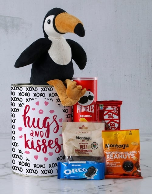 Hugs And Kisses Toucan Snack Hamper (STANDARD)