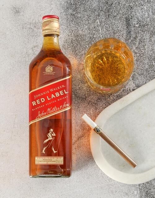 Classy Johnnie Walker Red Hamper (STANDARD)