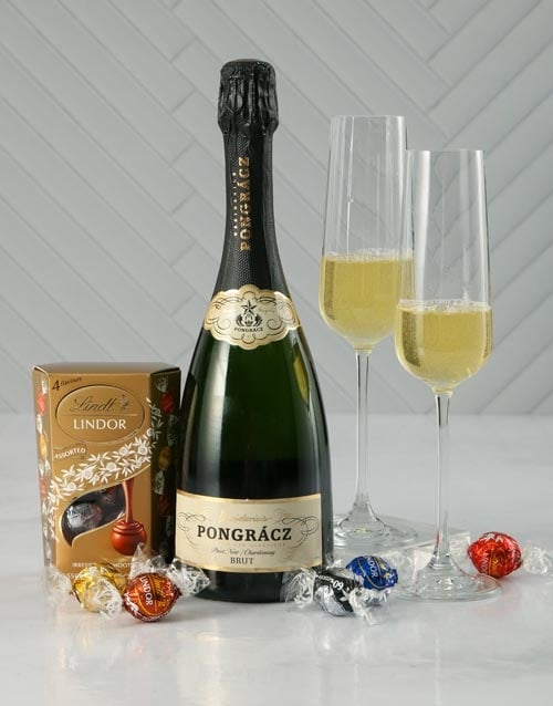 The Pangracz Wine And Snack Box (STANDARD)