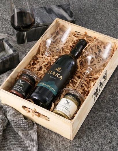 Raka Spliced Gentleman Crate