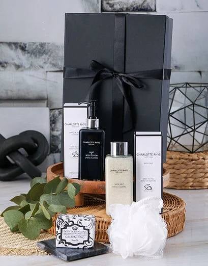 Serene Charlotte Rhys Pamper Set (Spring Flowers)