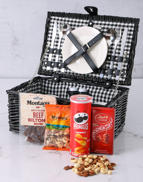 Snackers Picnic Basket (Standard)