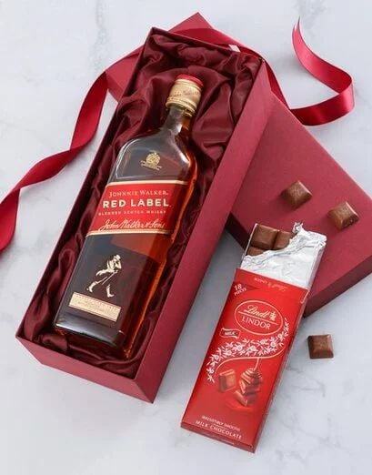 Johnnie Walker Red Gift Box (Standard)