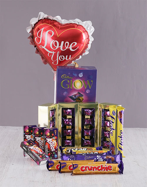 Cadbury Love Chocolate Hamper