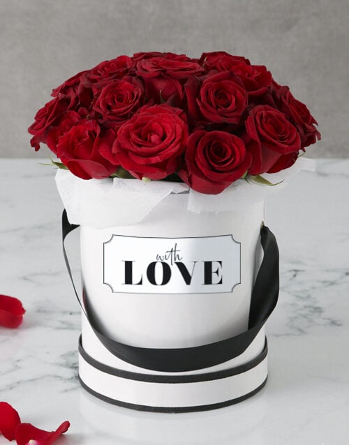 Red Roses in Love Hatbox