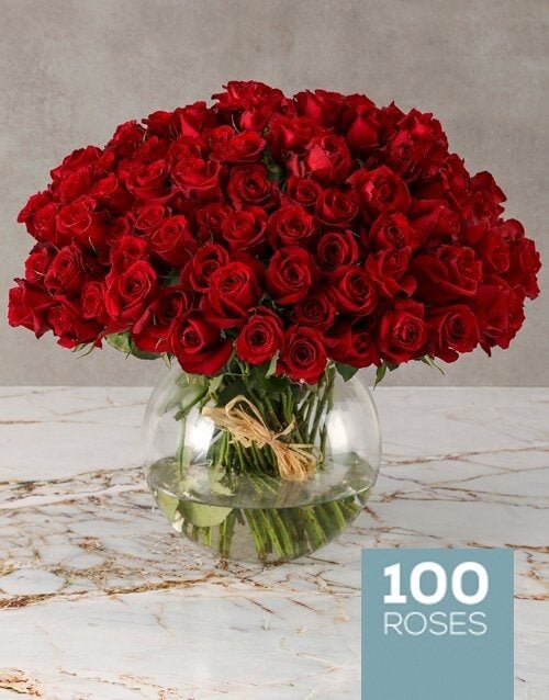 Ravishing Garden Of Red Roses