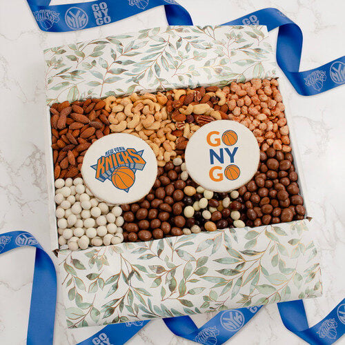Let's Go Knicks Super Snacker's Gourmet Gift Box