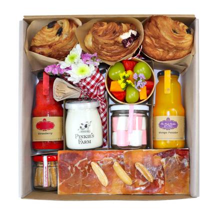 Love Breakfast Gourmet Box