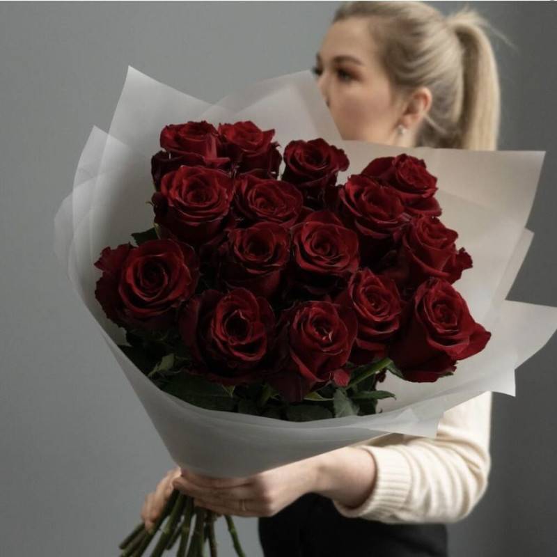 Close,roses,of,Ecuador,,red,tcveta