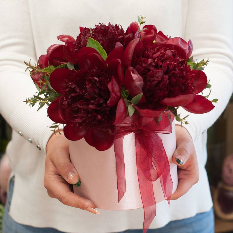 Burgundy,Shades,of,Flowers,Box