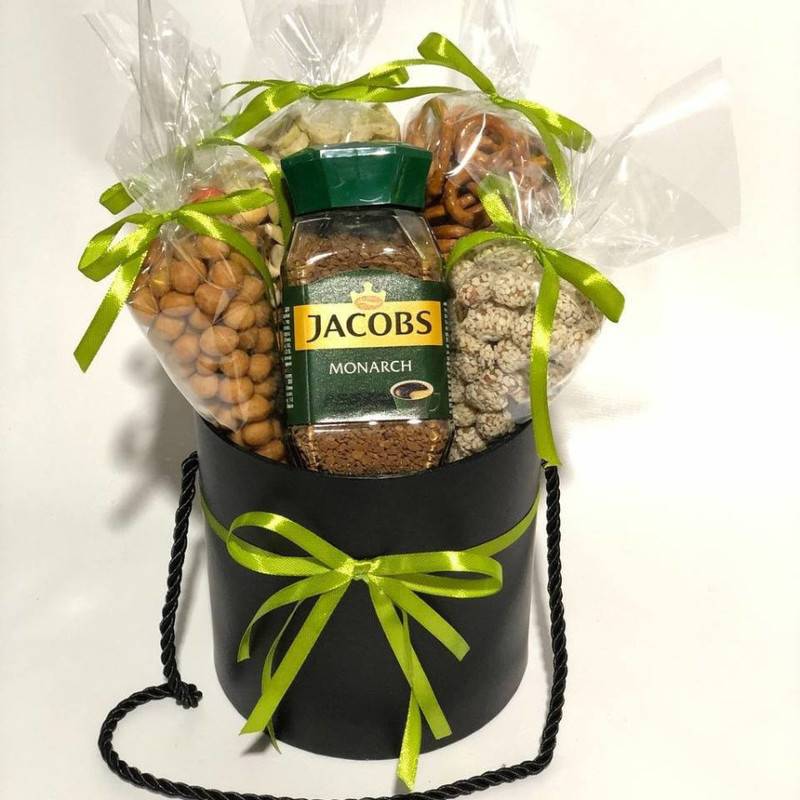 Men's,bouquet,of,snow