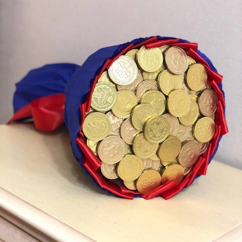 A,bouquet,of,chocolate,coins.,Sladkij,Pods