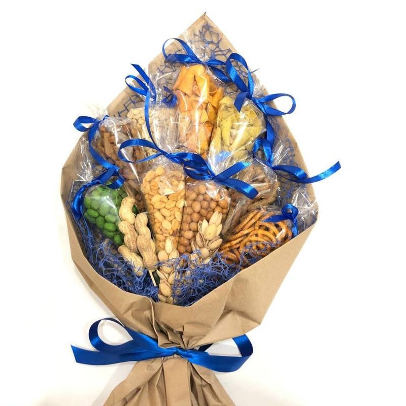 Men's,bouquet,of,snow